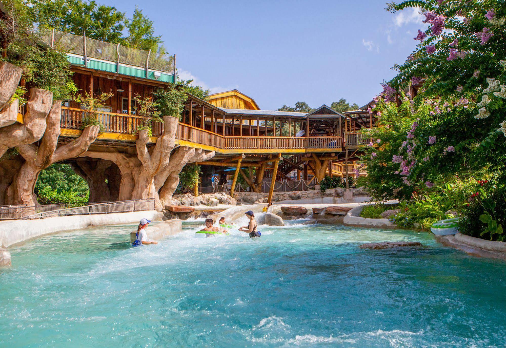 new braunfels schlitterbahn resort